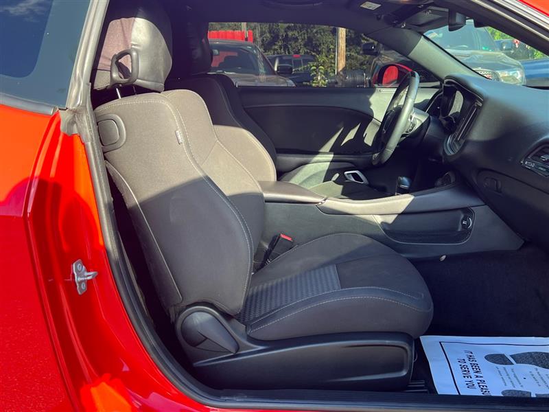 2018 Dodge Challenger R/T Shaker photo 20