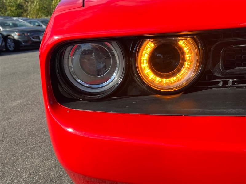 2018 Dodge Challenger R/T Shaker photo 9