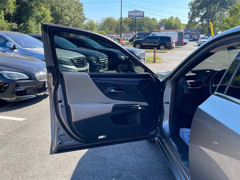 2019 Lexus ES 350 photo 20