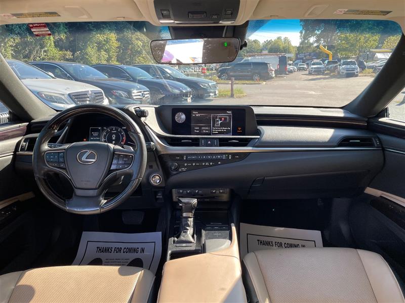 2019 Lexus ES 350 photo 30