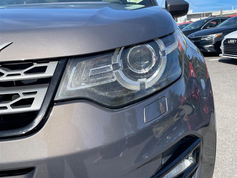 2016 Land Rover Discovery Sport HSE photo 10