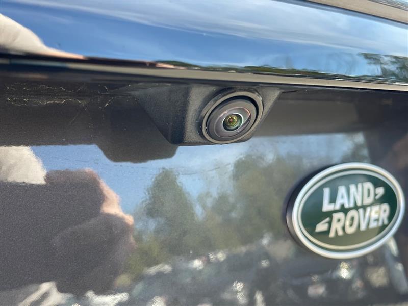 2016 Land Rover Discovery Sport HSE photo 15
