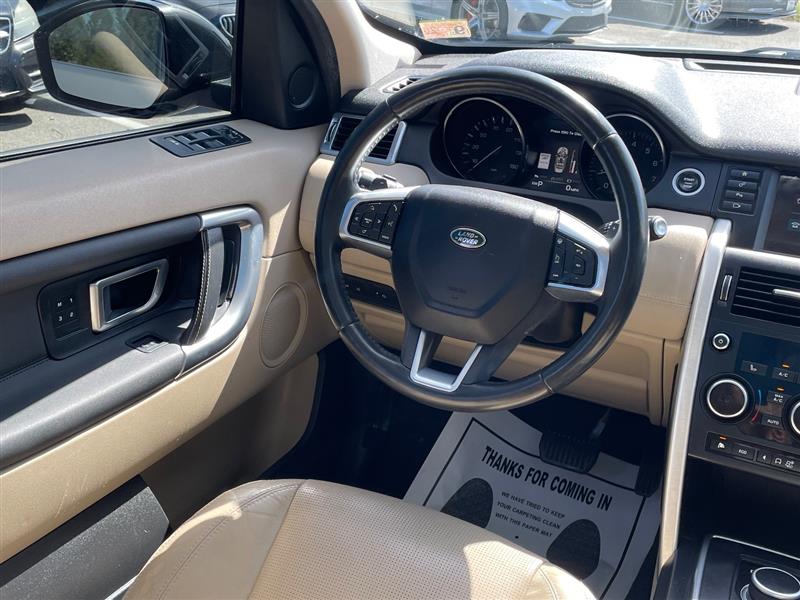 2016 Land Rover Discovery Sport HSE photo 28