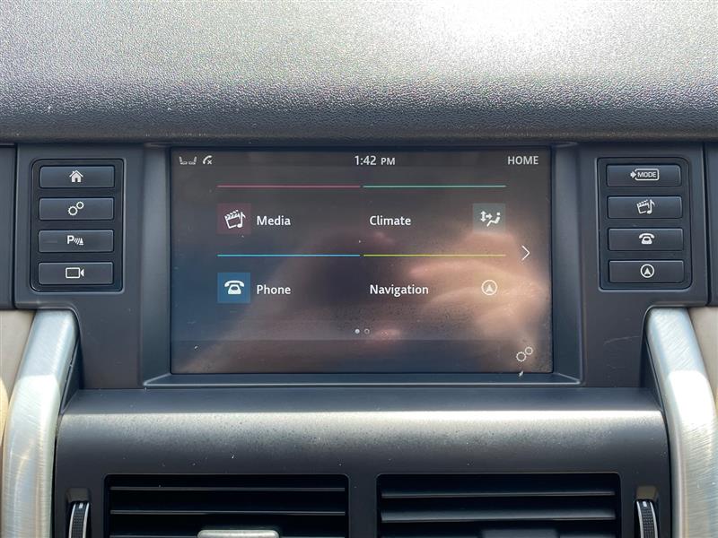 2016 Land Rover Discovery Sport HSE photo 34