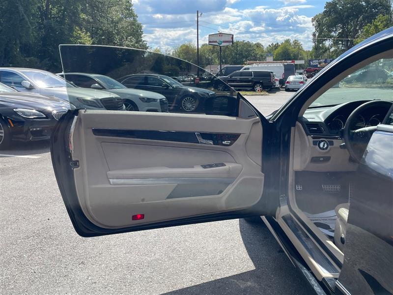 2010 Mercedes Benz E 350 photo 20