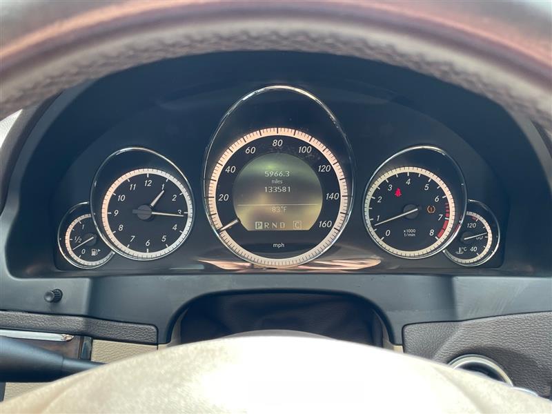2010 Mercedes Benz E 350 photo 26