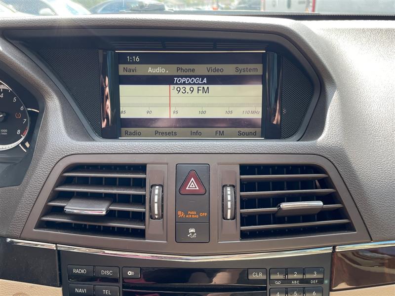 2010 Mercedes Benz E 350 photo 27