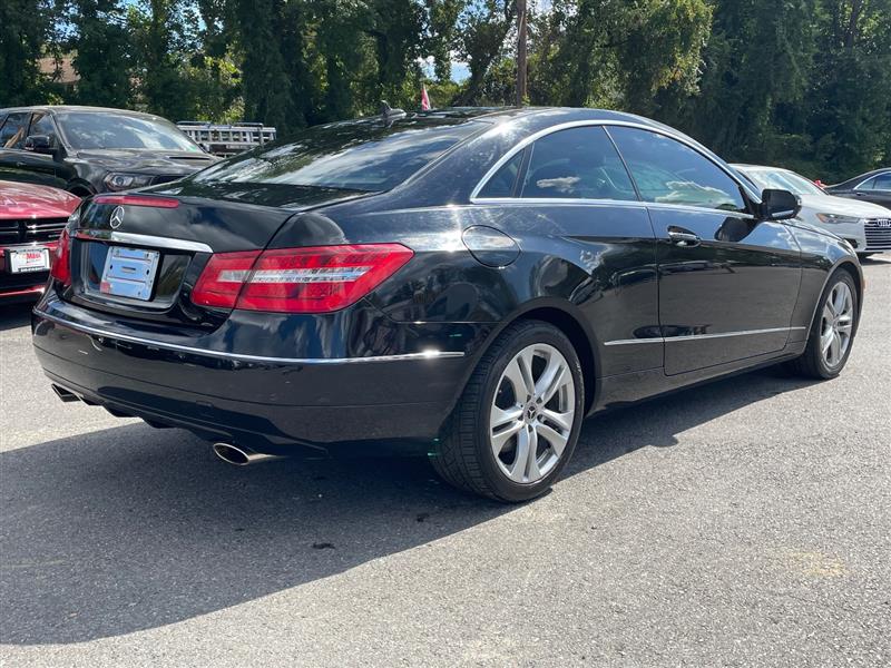 2010 Mercedes Benz E 350 photo 4