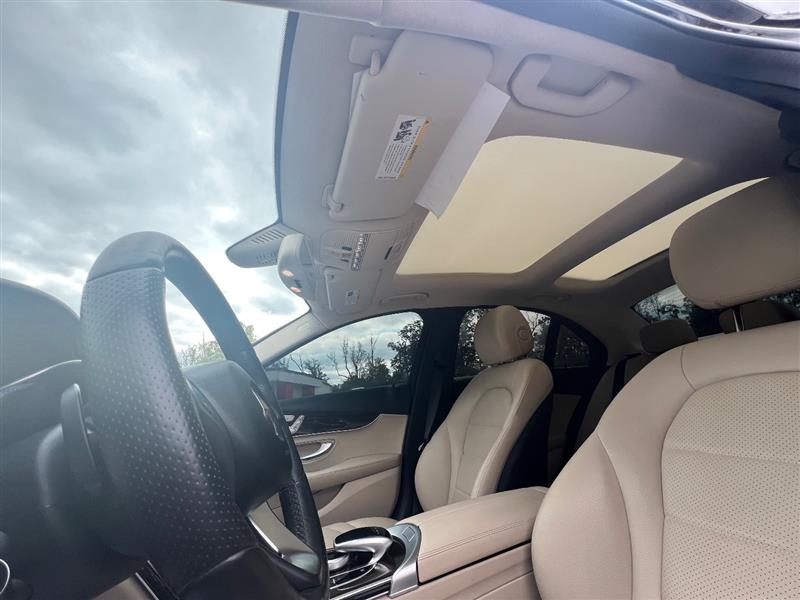 2018 Mercedes Benz C 300 photo 12