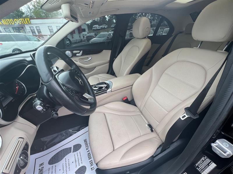 2018 Mercedes Benz C 300 photo 14