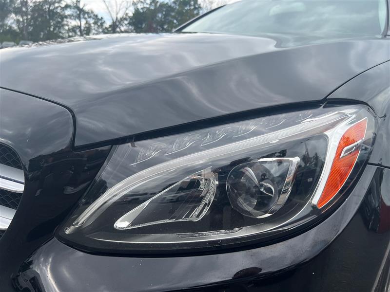2018 Mercedes Benz C 300 photo 21