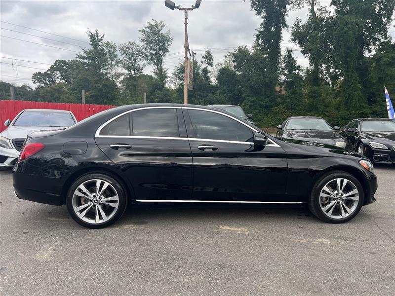 2018 Mercedes Benz C 300 photo 4