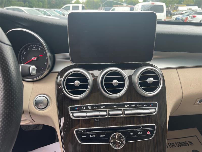 2018 Mercedes Benz C 300 photo 7