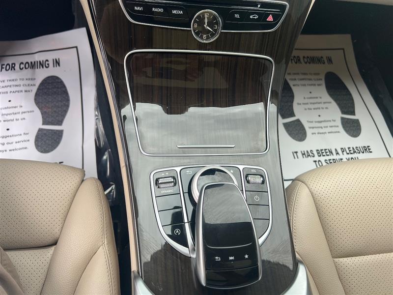 2018 Mercedes Benz C 300 photo 8