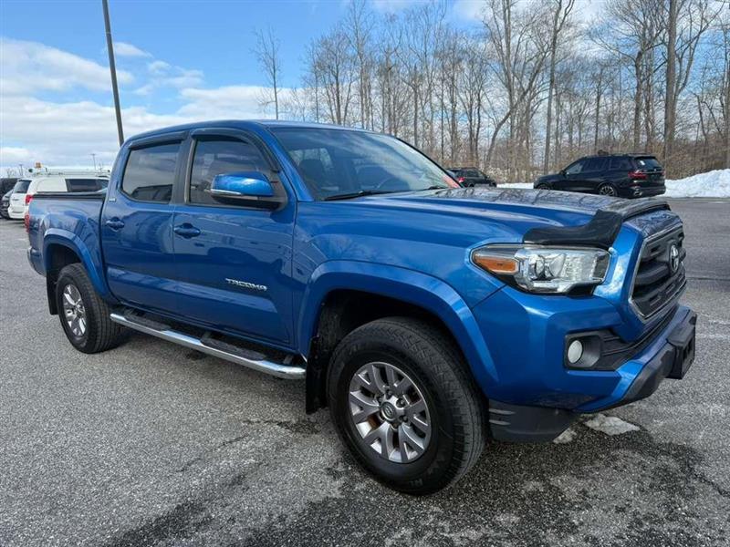2017 TOYOTA TACOMA SR5 4X4