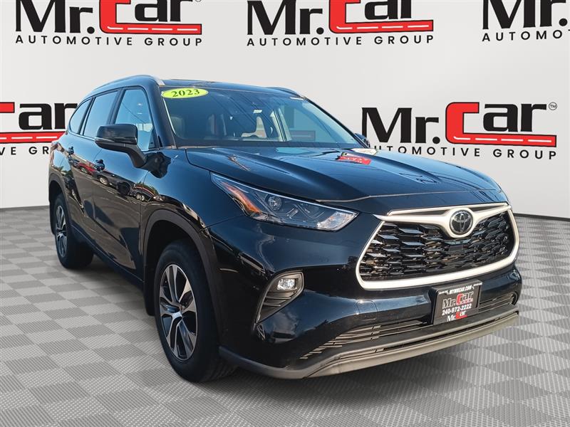 2023 TOYOTA HIGHLANDER XLE AWD