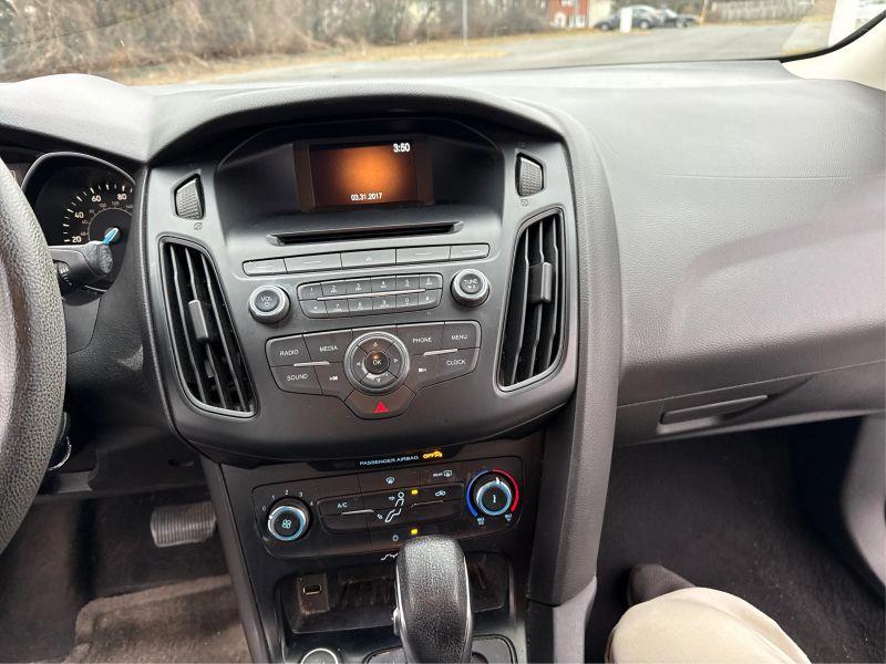 2015 FORD FOCUS S Sedan 4D