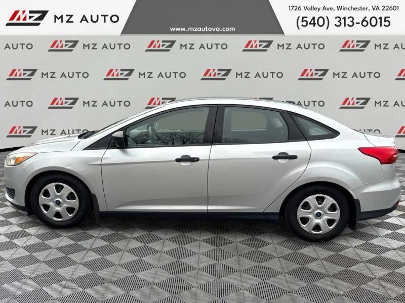 2015 FORD FOCUS S Sedan 4D