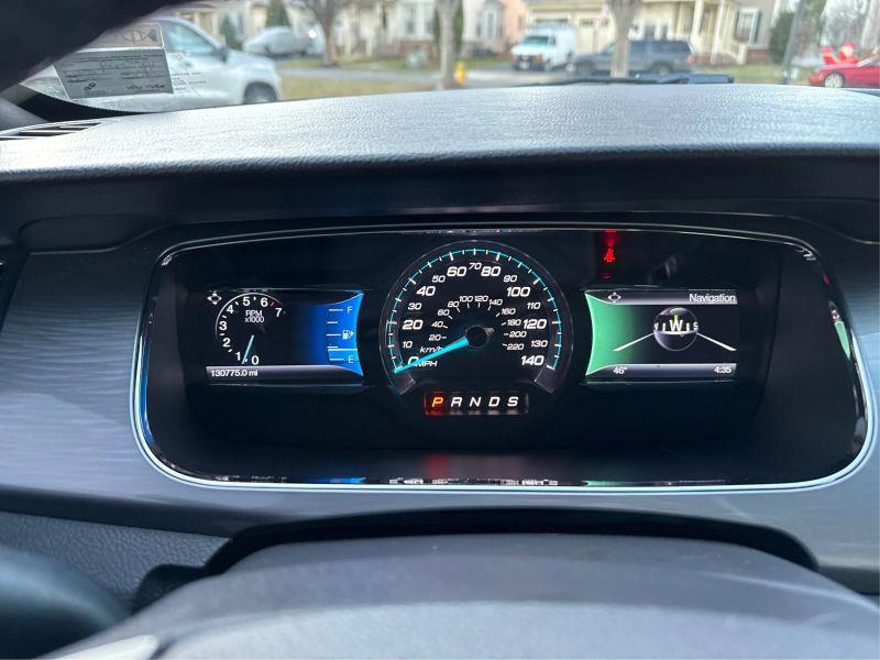 2015 FORD TAURUS SEL Sedan 4D