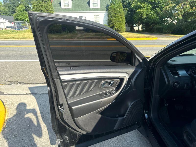 2015 FORD TAURUS SEL Sedan 4D