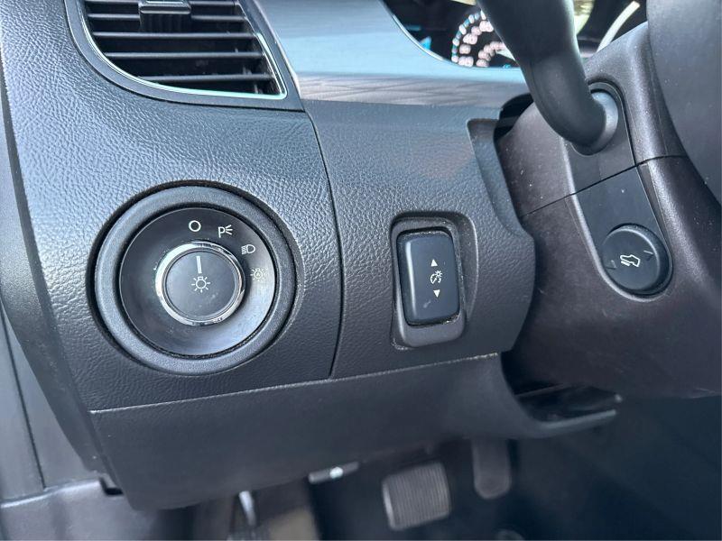 2015 FORD TAURUS SEL Sedan 4D