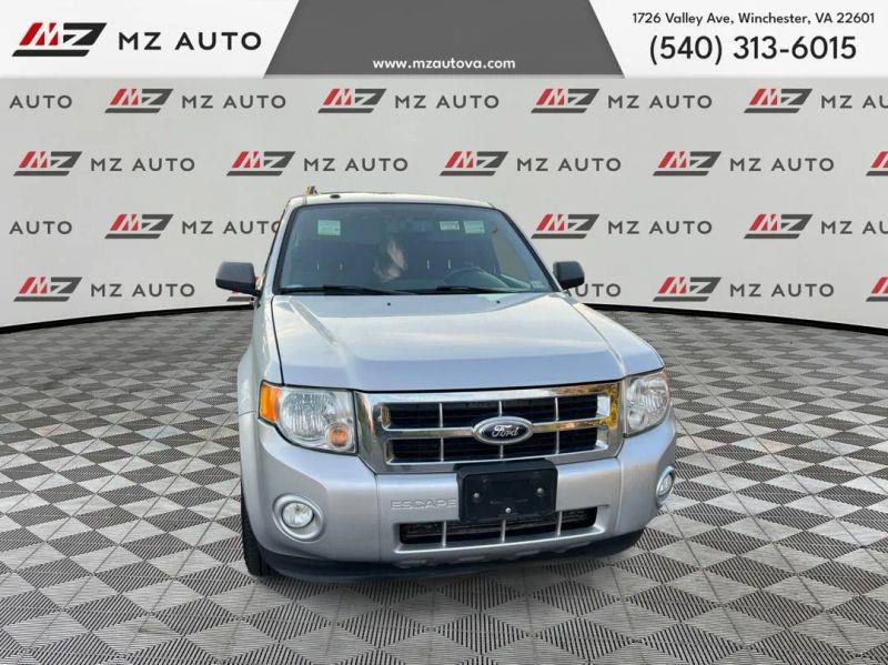 2012 FORD ESCAPE XLT Sport Utility 4D