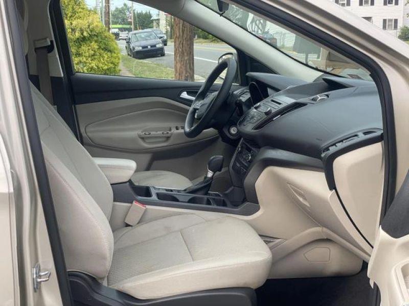 2017 FORD ESCAPE SE SPORT UTILITY 4D