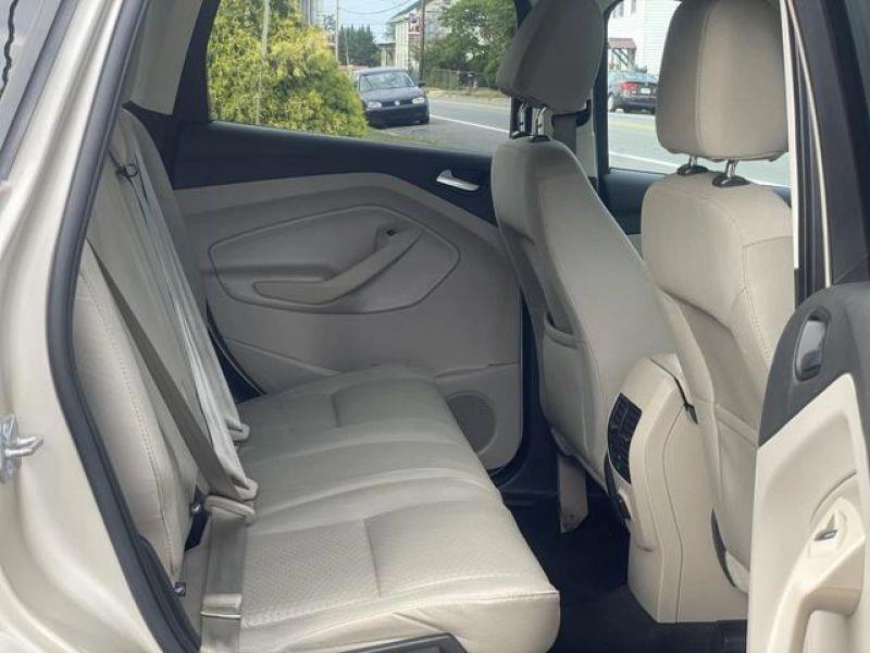 2017 FORD ESCAPE SE SPORT UTILITY 4D