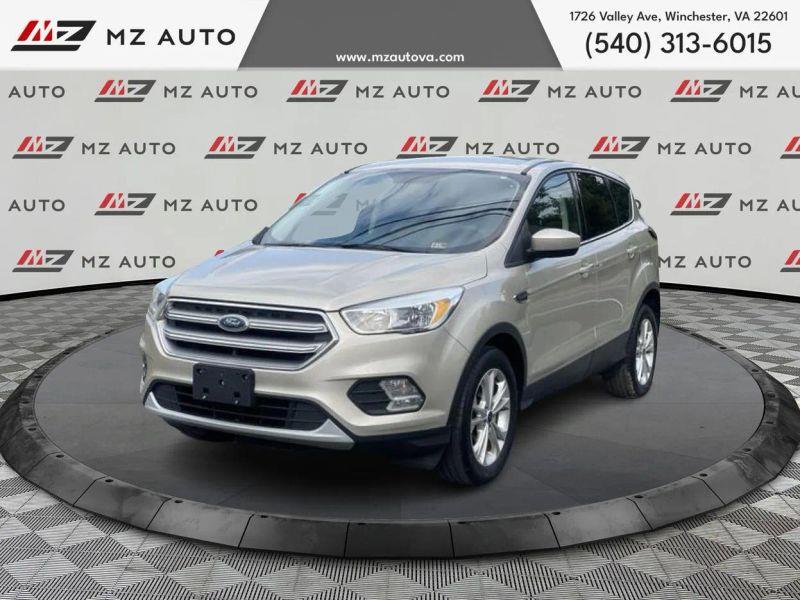 2017 FORD ESCAPE SE SPORT UTILITY 4D