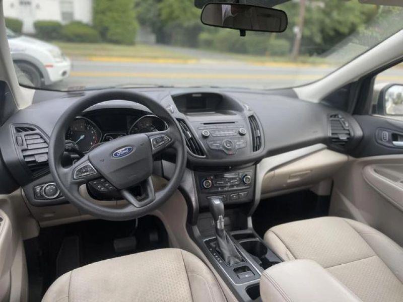 2017 FORD ESCAPE SE SPORT UTILITY 4D