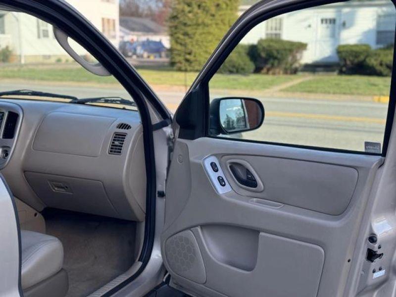 2007 FORD ESCAPE XLT Sport Utility 4D