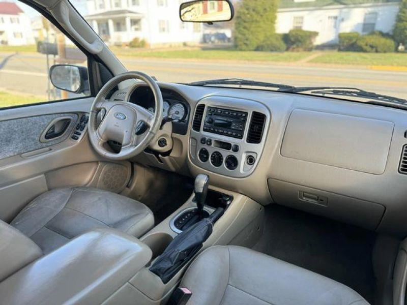 2007 FORD ESCAPE XLT Sport Utility 4D