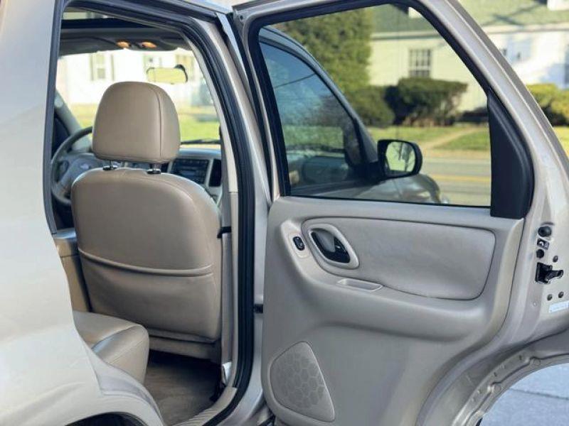 2007 FORD ESCAPE XLT Sport Utility 4D