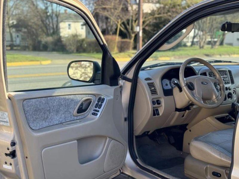 2007 FORD ESCAPE XLT Sport Utility 4D