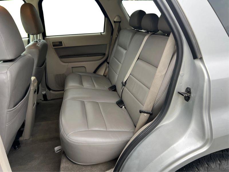 2009 FORD ESCAPE XLT Sport Utility 4D