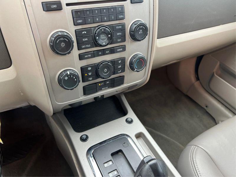 2009 FORD ESCAPE XLT Sport Utility 4D