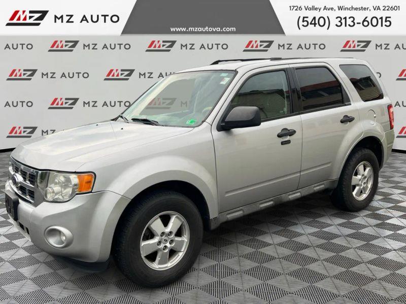 2009 FORD ESCAPE XLT Sport Utility 4D