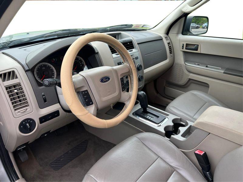 2009 FORD ESCAPE XLT Sport Utility 4D