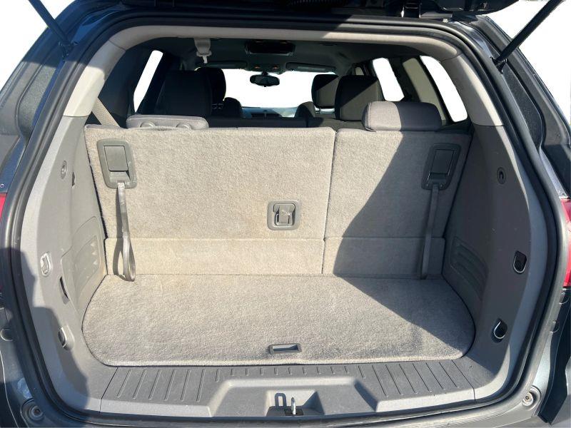 2012 CHEVROLET TRAVERSE LS Sport Utility 4D