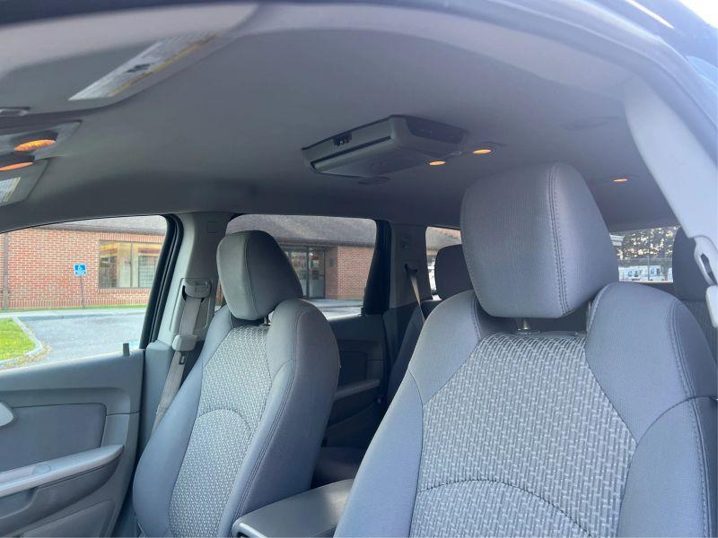 2012 CHEVROLET TRAVERSE LS Sport Utility 4D