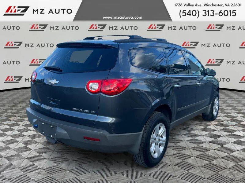 2012 CHEVROLET TRAVERSE LS Sport Utility 4D