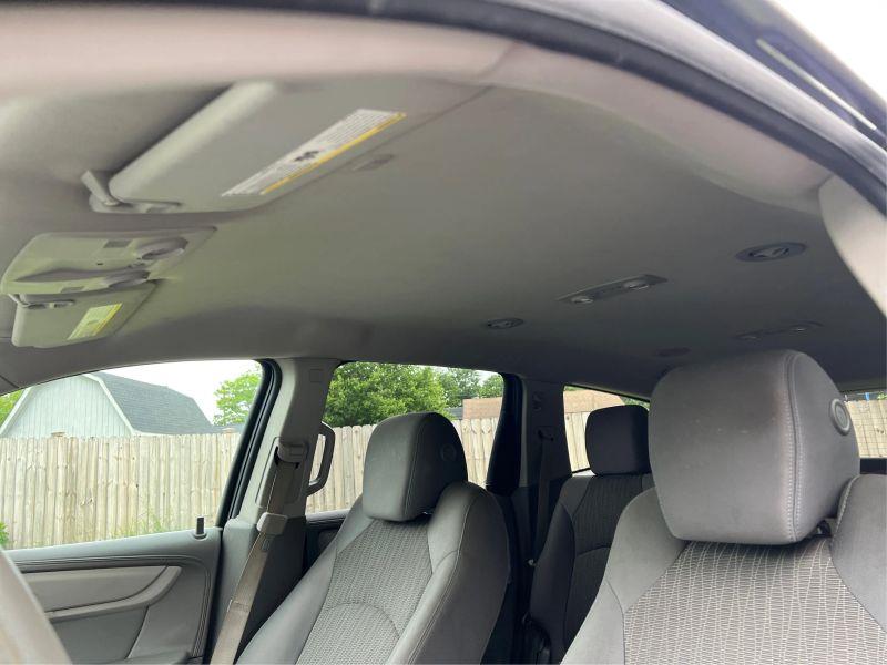 2013 CHEVROLET TRAVERSE LS Sport Utility 4D