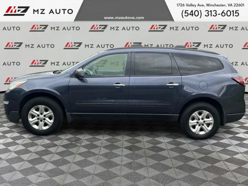 2013 CHEVROLET TRAVERSE LS Sport Utility 4D