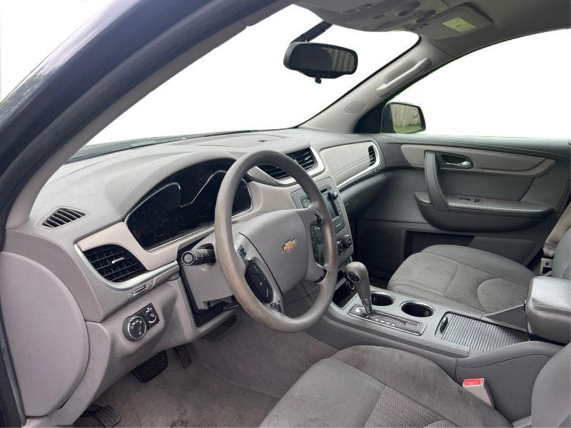 2013 CHEVROLET TRAVERSE LS Sport Utility 4D