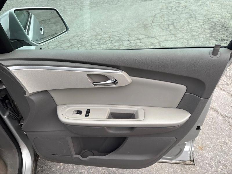 2012 CHEVROLET TRAVERSE LT SPORT UTILITY 4D