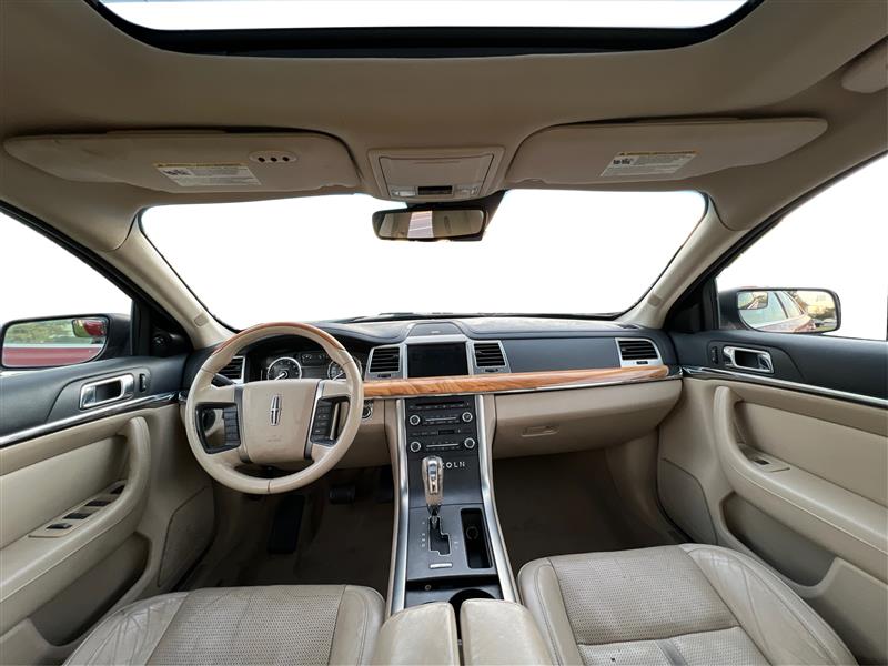 2009 LINCOLN MKS Sedan 4D