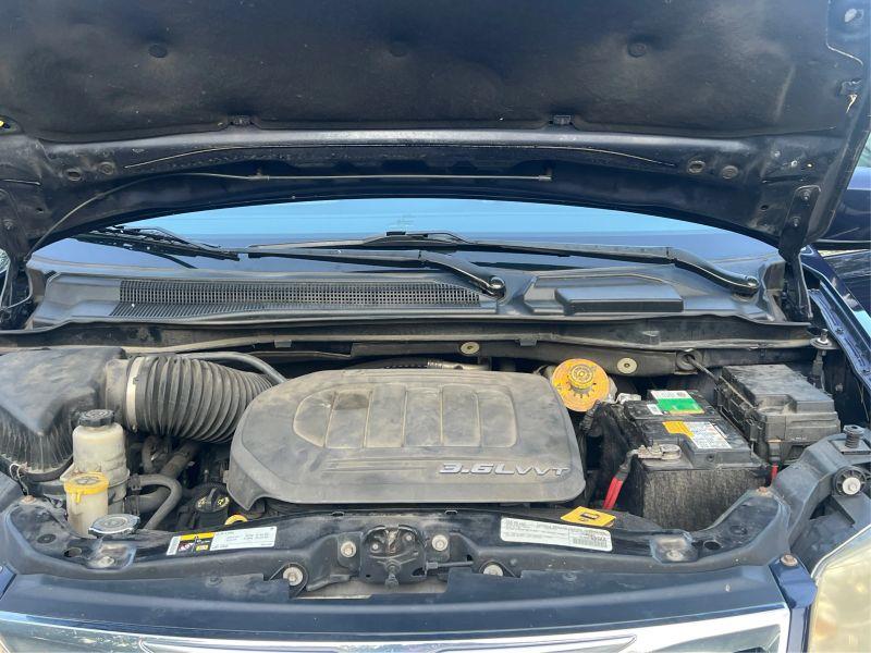 2016 CHRYSLER TOWN & COUNTRY TOURING MINIVAN 4D