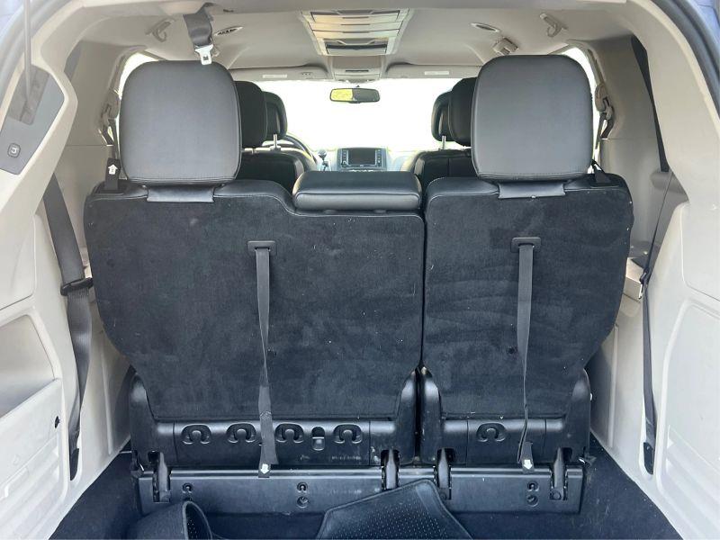 2016 CHRYSLER TOWN & COUNTRY TOURING MINIVAN 4D