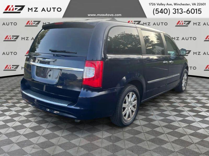 2016 CHRYSLER TOWN & COUNTRY TOURING MINIVAN 4D