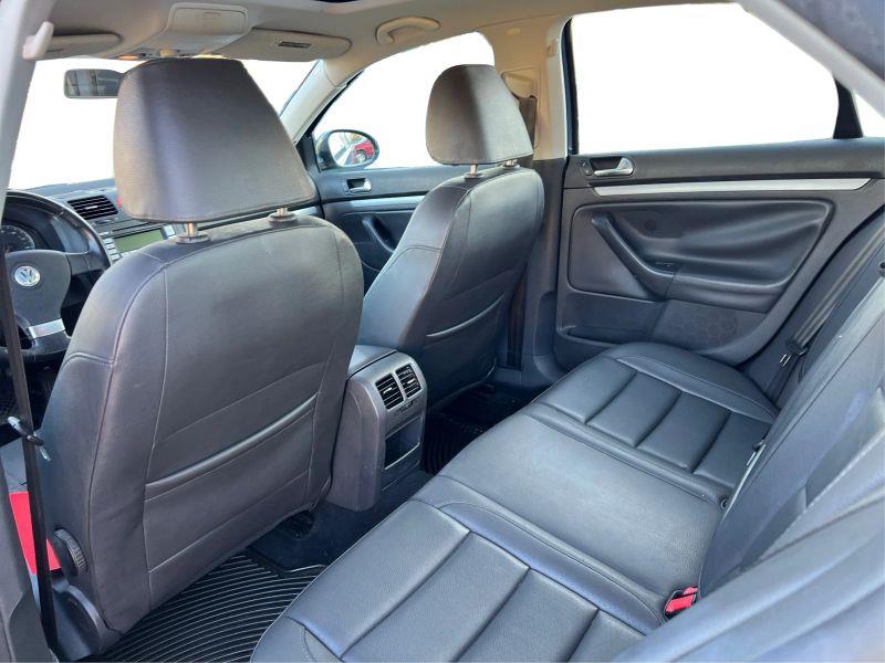 2009 VOLKSWAGEN JETTA SE Sedan 4D